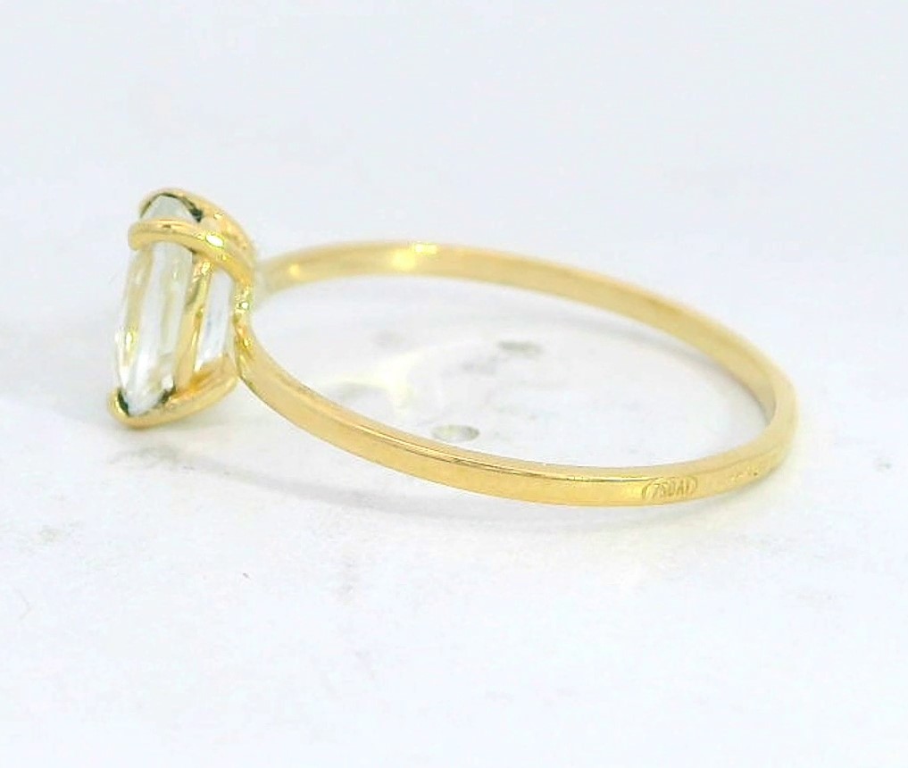 SORTIJA PIEDRA TOPACIO BLANCO OVAL DE 7x5MM 9KILATES