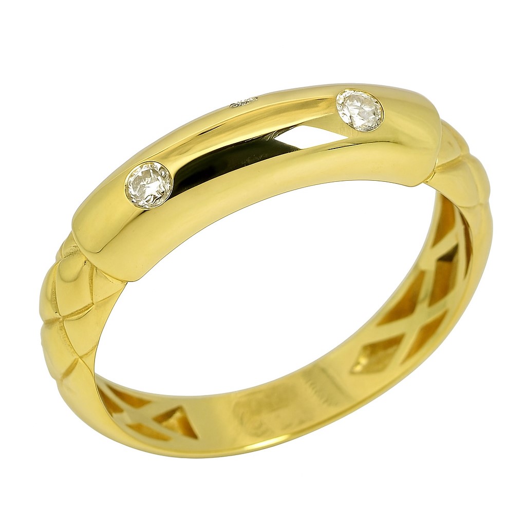 GOLD RING WITH THREE CZ.