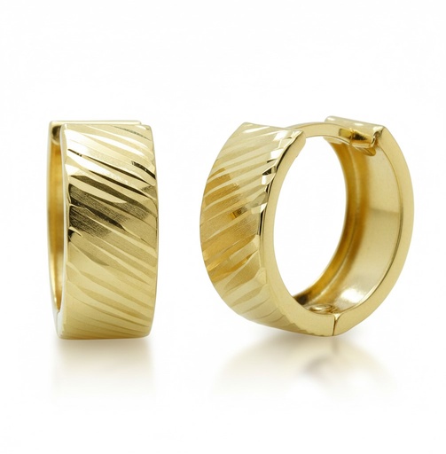 [5787] 14x6MM CARVED HUGGIE EARRINGS.